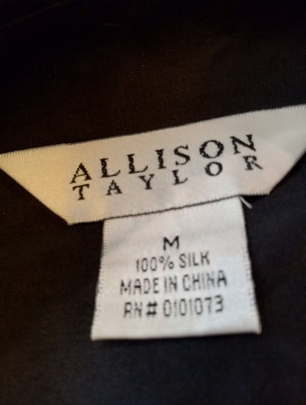 Sz M Allison Taylor Black 💯 Silk Sleek Roll Up Tab Long Sleeve
